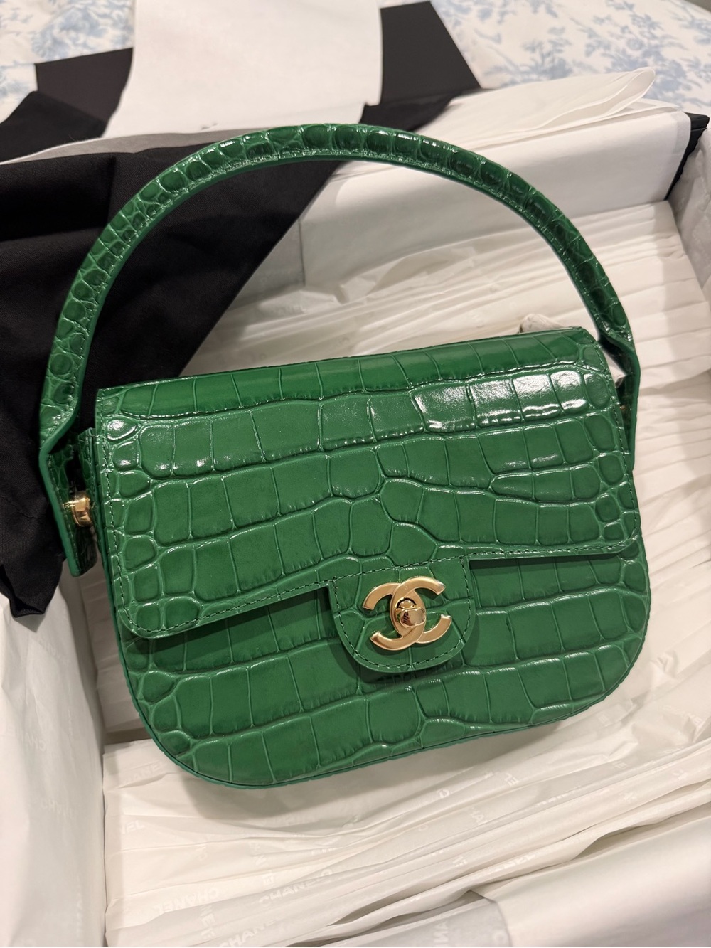 CHANEL Green Croc-Embossed top handle bag Bag with Gold hardware